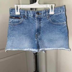 Women’s l.e.i. Shorts